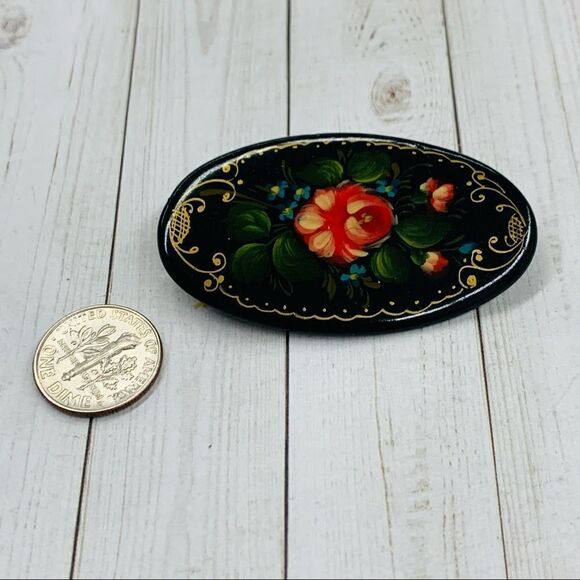 Handpainted Russian Lacquer Brooch - Picture 1 of 2